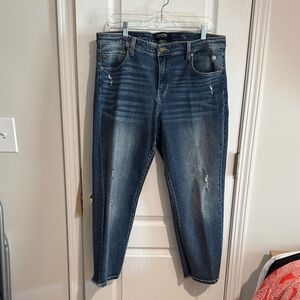 Liverpool Distressed Cropped Jeans